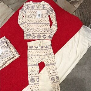SKIMS Cream and Pink  Snowflake Pajama Set